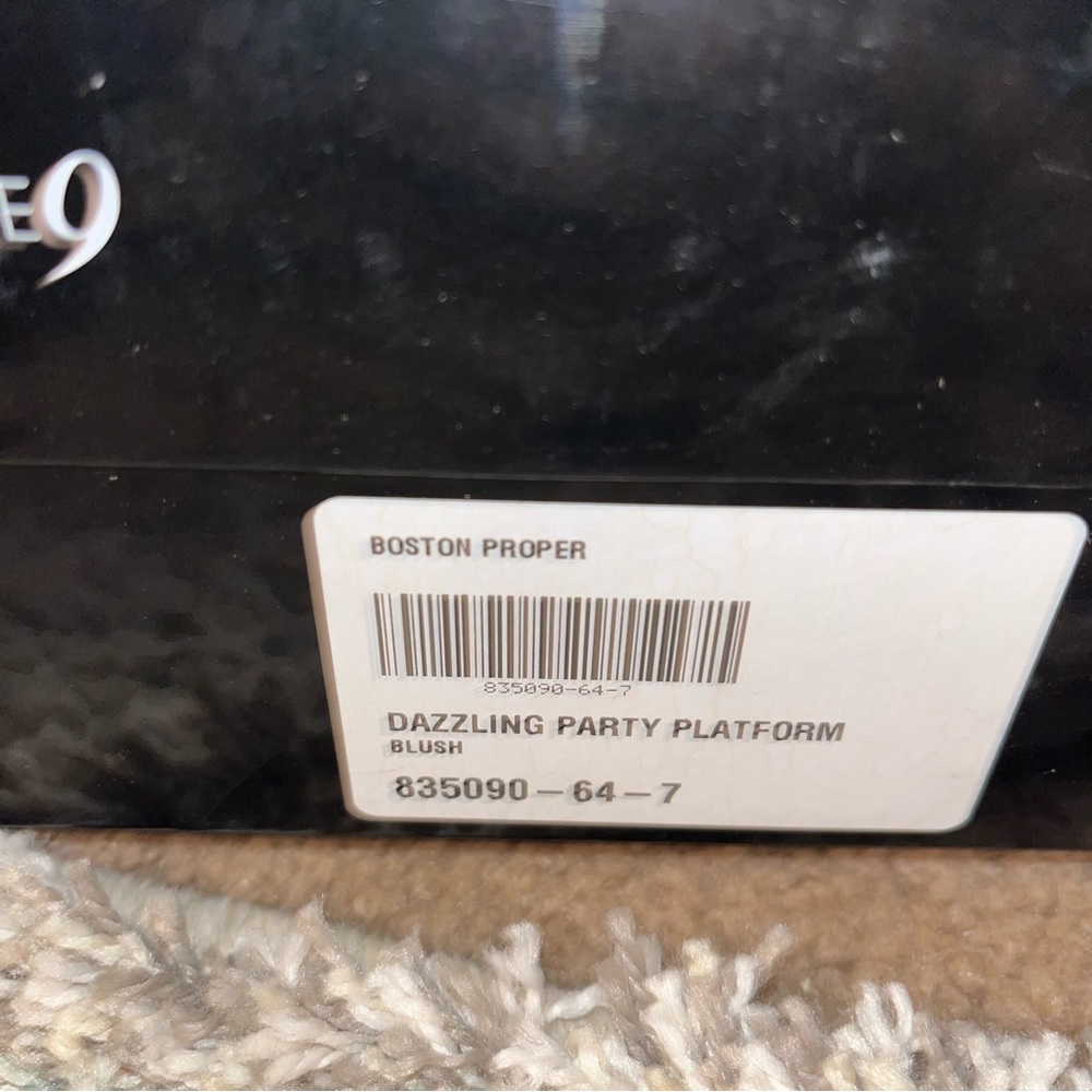Boutique 9 size 7 women’s bedazzled platform heels - Picture 7 of 16